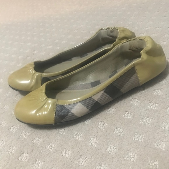Authentic Burberry Flats - Picture 3 of 5